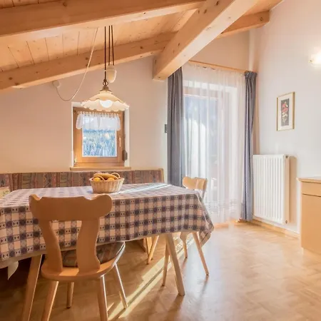 Tlisuera Aparthotel La Villa (Trentino Alto Adige)